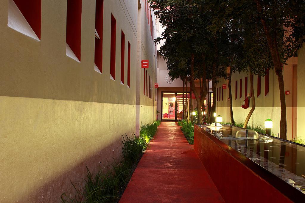 Bon Hotel 64 On Gordon Durban Exterior foto